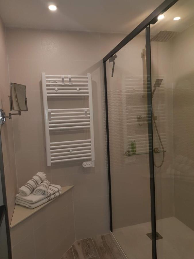 Le J&J Appartement Spacieux Climatise En Centre Ville Сет Екстер'єр фото