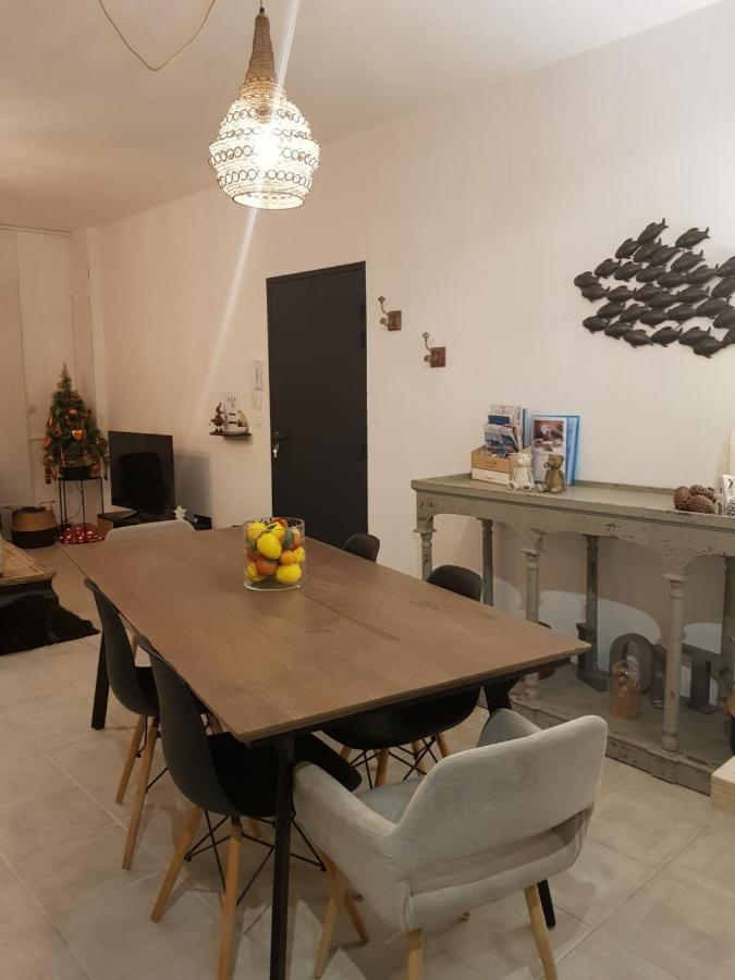 Le J&J Appartement Spacieux Climatise En Centre Ville Сет Екстер'єр фото