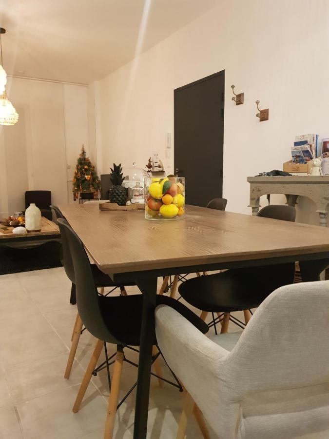 Le J&J Appartement Spacieux Climatise En Centre Ville Сет Екстер'єр фото
